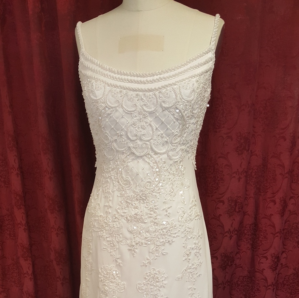 White Wedding Gown & Matching Veil